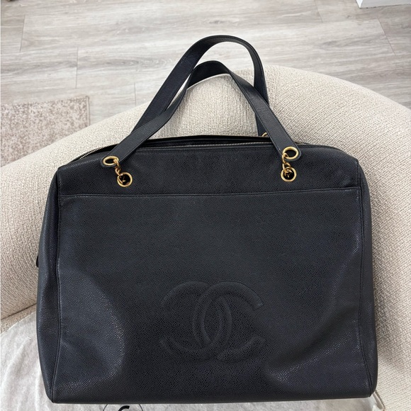 Authentic CHANEL large caviar zip tote laptop business executive bag - Picture 1 of 16
